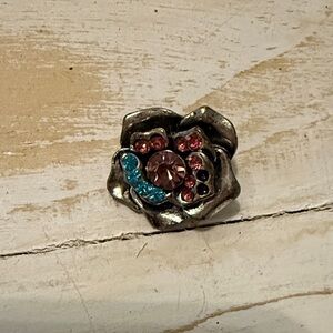 Silver Ginger Snap with Pink and Blue Accents